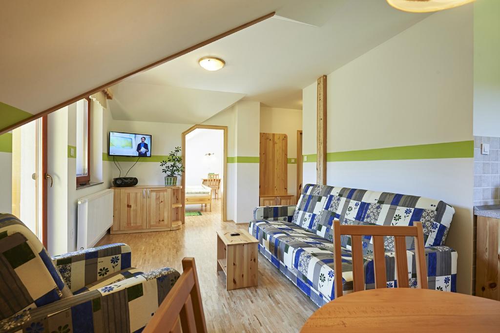 Apartments Organic Tourist Farm Gradisnik Prevalje Extérieur photo