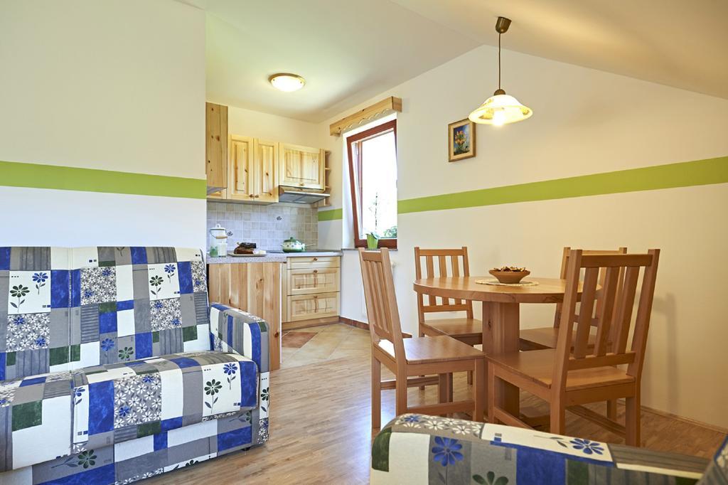 Apartments Organic Tourist Farm Gradisnik Prevalje Extérieur photo